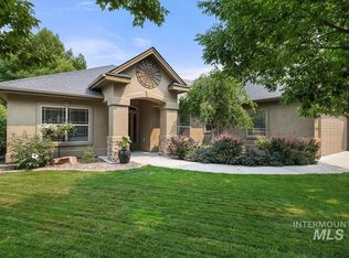 4136 N Legacy Woods Ave, Meridian, ID 83646