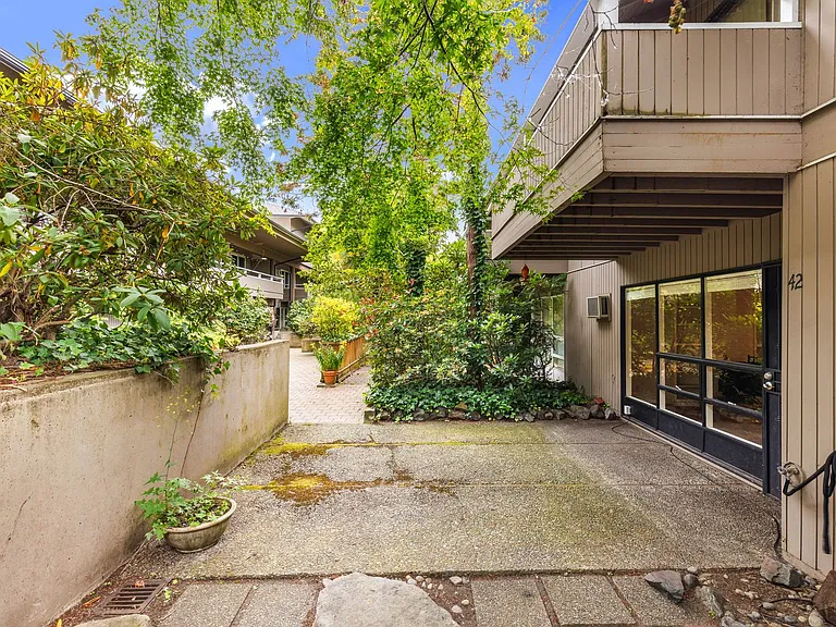 970 100th Ave NE #42 — Photo 10
