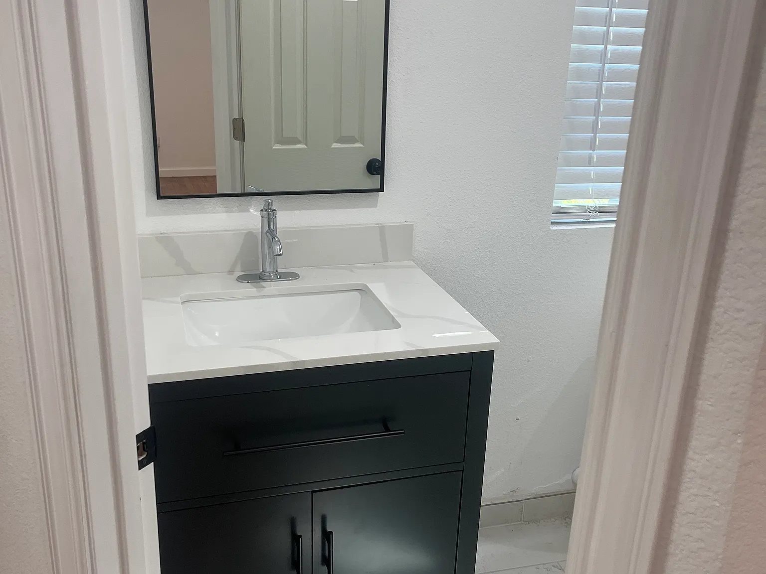 1 bed, $1,200 — Photo 2