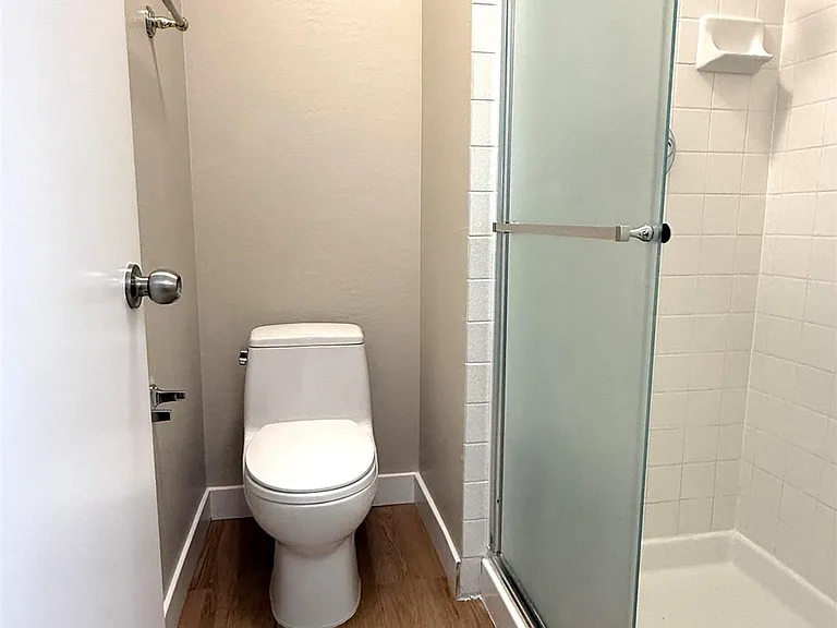 4398 N Spoonwood Ct — Photo 6