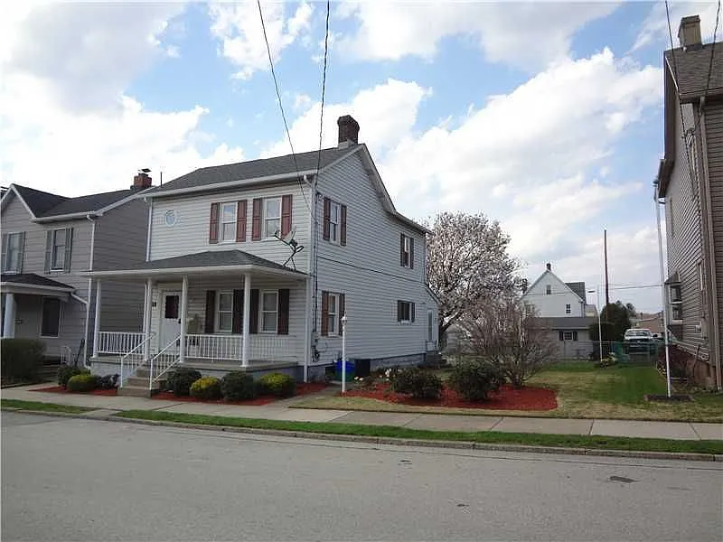 418 Fairmont St photo 1