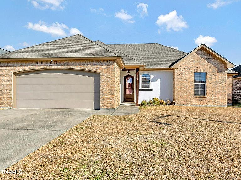 203 Oak Hill Ln, Youngsville, LA 70592 Zillow