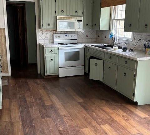 4th image of 1507 Ewing Chapel Rd