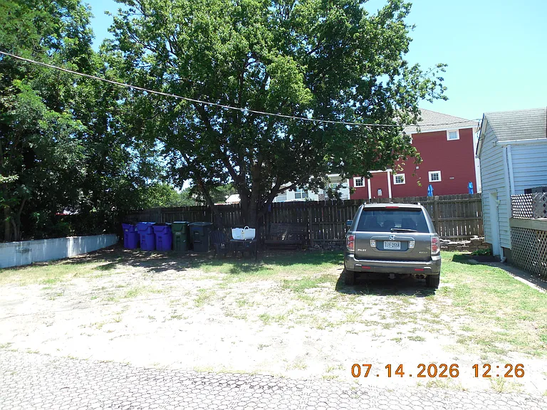 1232 W Ocean View Ave #B — Photo 4