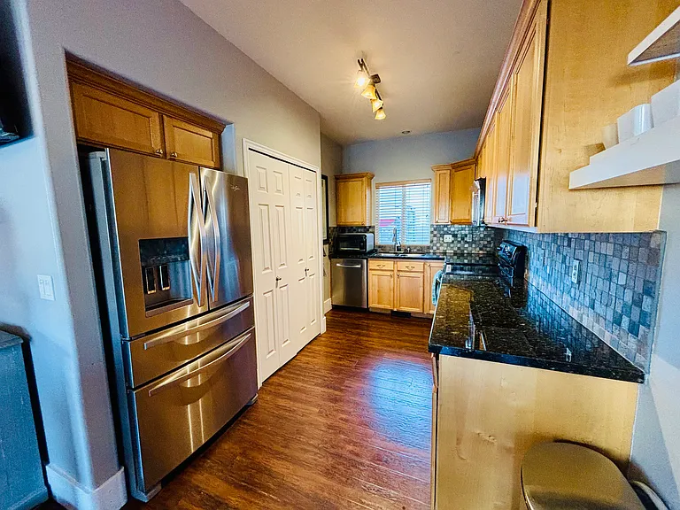 1590 Wynview Ln — Photo 17