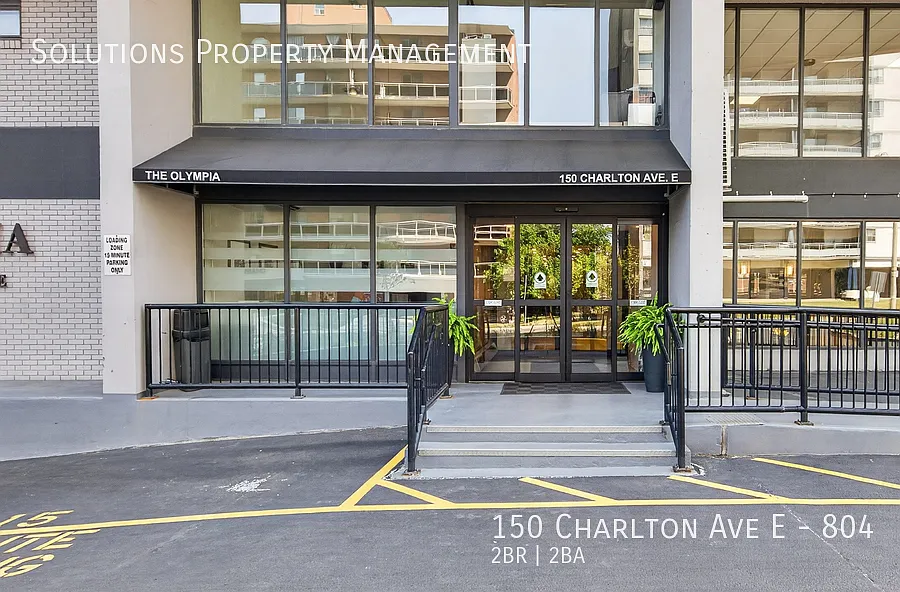 *Beautiful 2 Bedroom, 1.5 Bath Condo w/ Plenty of Amenities* — Photo 3