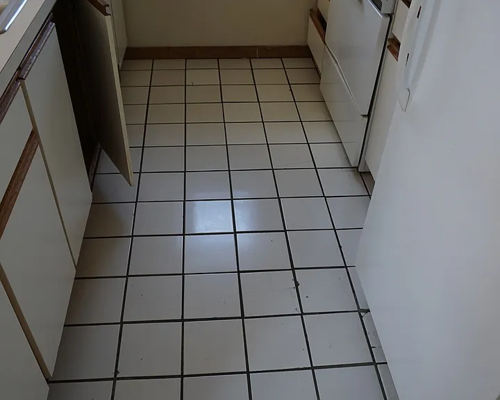 1524 Indianola Ave — Photo 6