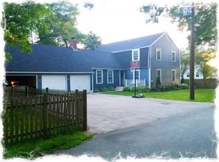 17 Highland Ter, North Andover, MA 01845