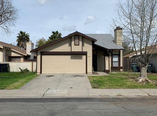 6107 Sun Dial Way, Sacramento, CA