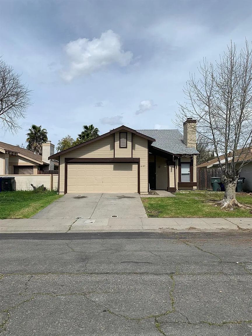 6107 Sun Dial Way photo 1