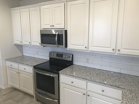 3rd image of 11627 Evanston Ave
