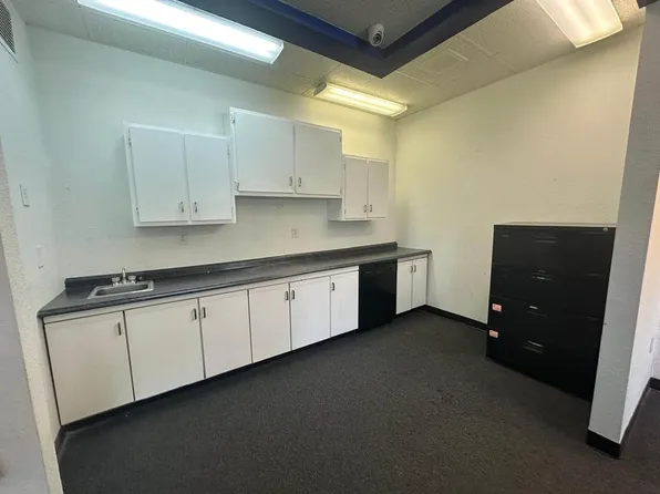 2428 W Sylvania Ave, Toledo, OH