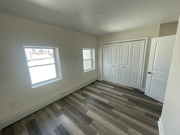 704 S 5th St #3 — Photo 12