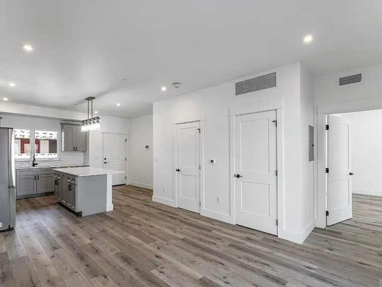 1602 Maple Ln #4C — Photo 6