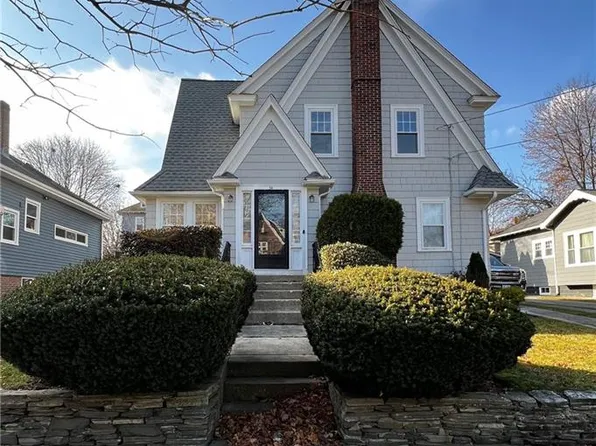 56 Modena Ave, Providence, RI 02908