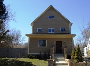 2108 Elisha Ave, Zion, IL 60099