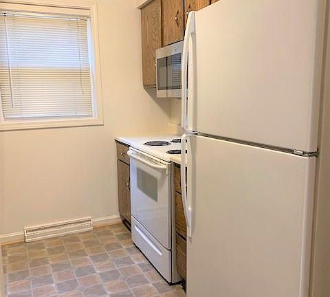 Kitchen, New Microwave