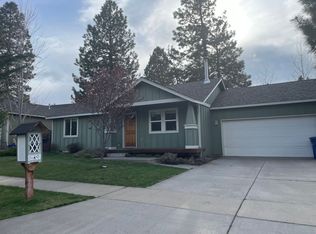 61021 Lodgepole Dr, Bend, OR 97702