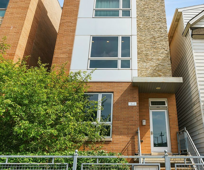 1st image of 1348 W Diversey Pkwy #2