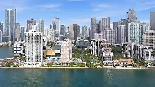 520 Brickell Key Dr Photo 1