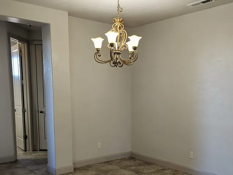 1433 Chaparral Dr — Photo 10