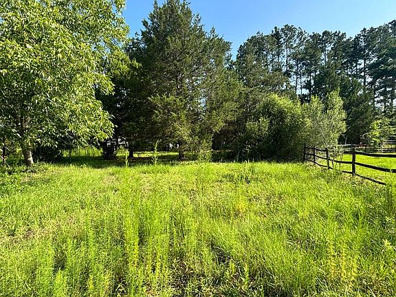 4th image of 2374 Lyons Ln