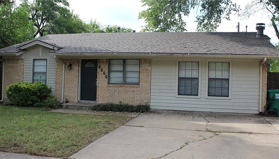 1st image of 2606 Foxcroft Cir