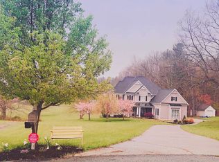 252 Cobble Ln, Bent Mountain, VA 24059