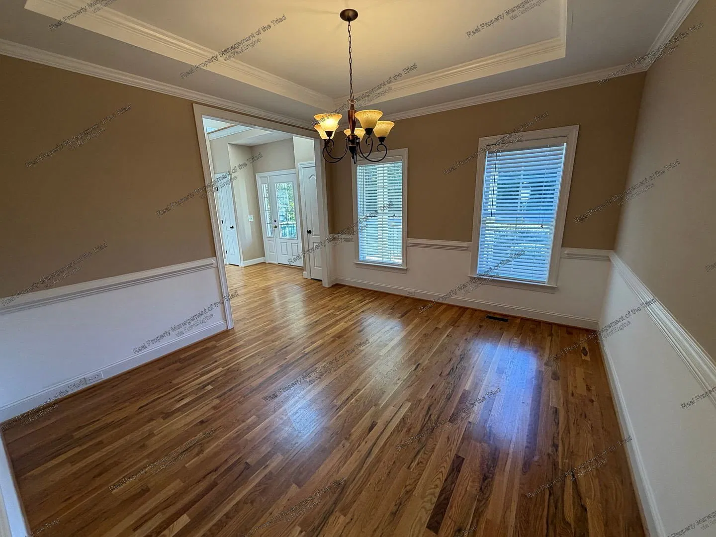 4 bed, 3.5 bath, 3450 sqft, $3,200 — Photo 4
