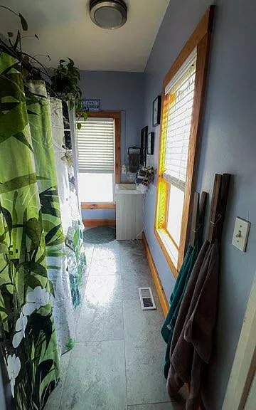 209 Douglas Ave — Photo 10
