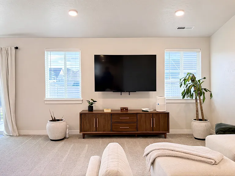 4889 E Cotton Dr — Photo 6