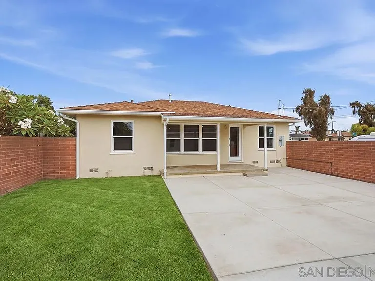 6593 Delfern St — Photo 21