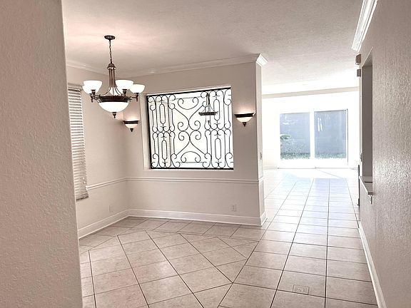4th image of 5058 Massy Drive
