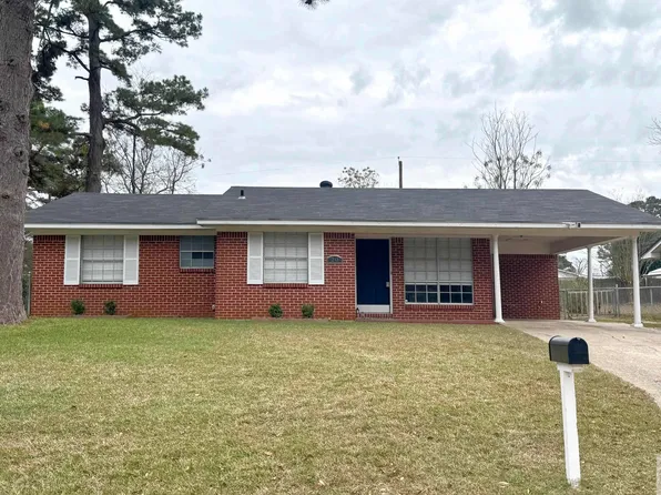 20 Tulip Dr, Texarkana, TX 75503