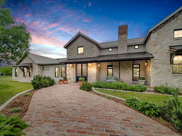 146 Metzger Rd, Fredericksburg, TX 78624