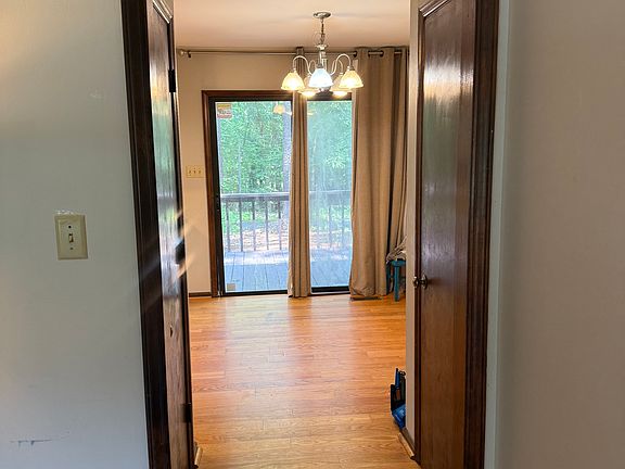 5th image of 5 Stayman Cir #B
