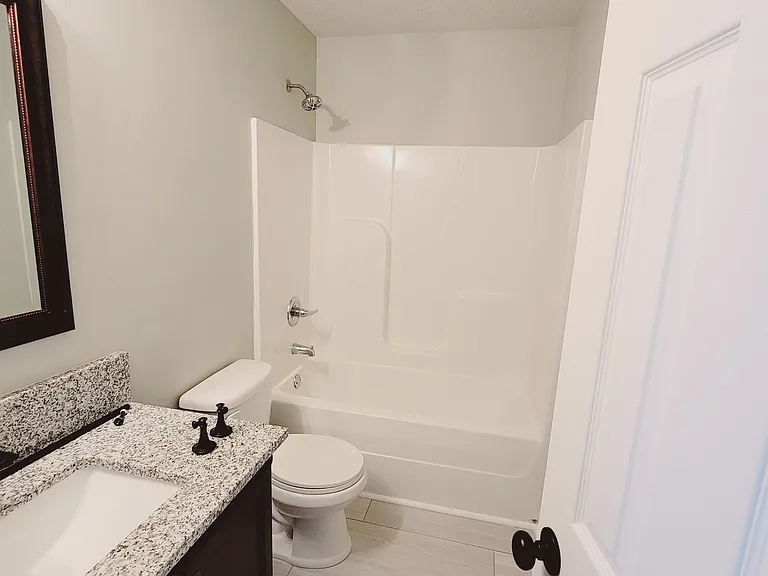 1318 N Curtis Ct — Photo 21