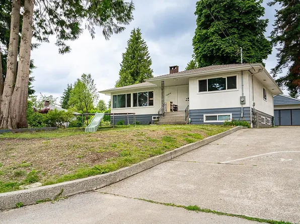 10875 143rd St, Surrey, BC V3R 3M1