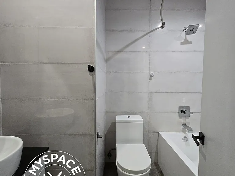 183 Hull St #2F — Photo 7