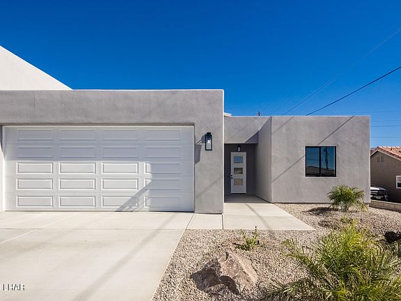 4th image of 3650 Parkview Dr