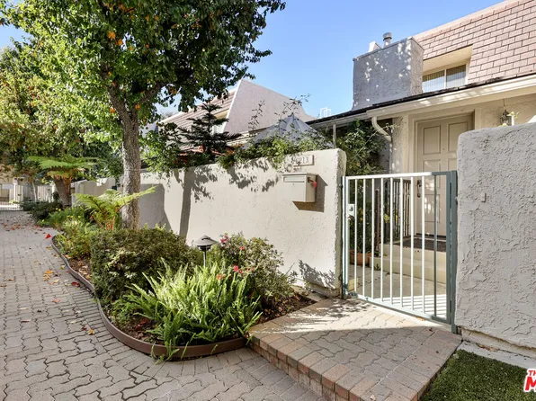 6213 Randi Ave, Woodland Hills, CA 91367