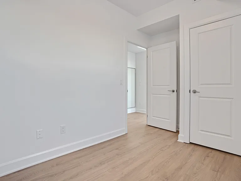 3240 William Coltson Ave — Photo 99