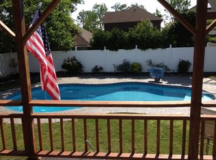 61 Van Wyck Ave, Staten Island, NY 10309