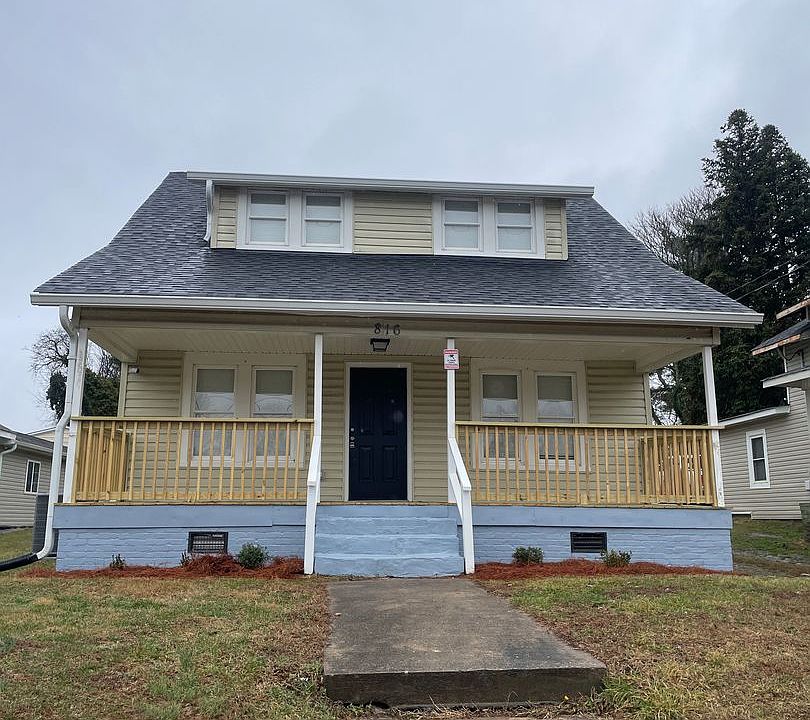 1st image of 816 Efird St
