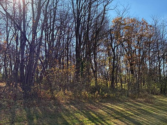 3rd image of 23543 Frederick Rd