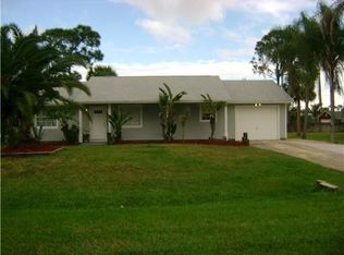 8267 SE Hazard St, Hobe Sound, FL 33455