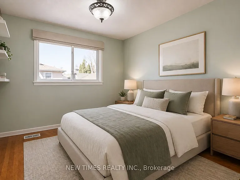 52 Lehar Cres — Photo 6