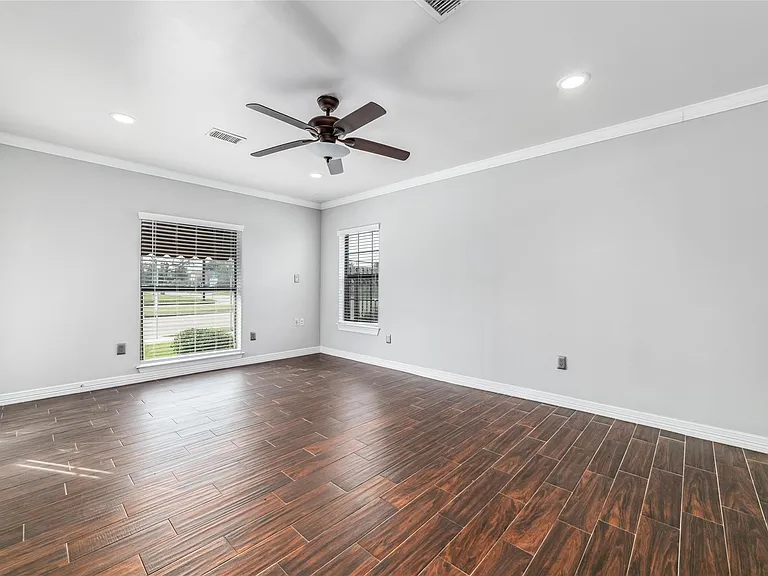 5012 Irvington Blvd — Photo 4