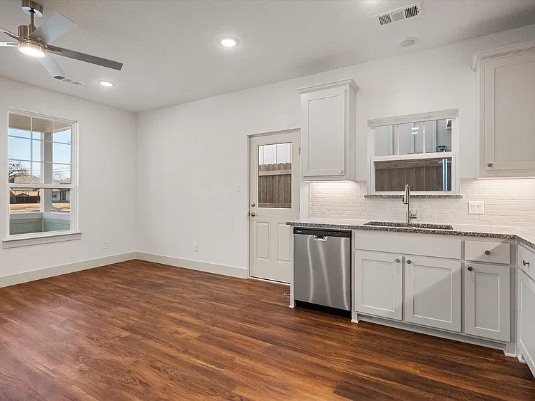 506 E Kimball St #1 — Photo 11