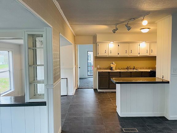 4th image of 126 Wesler Dr